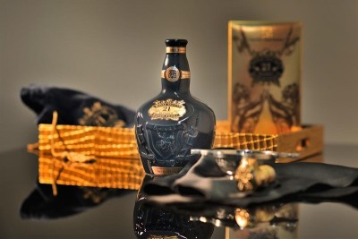 Rượu Chivas Royal Salute 21 - Thiết kế đẳng cấp