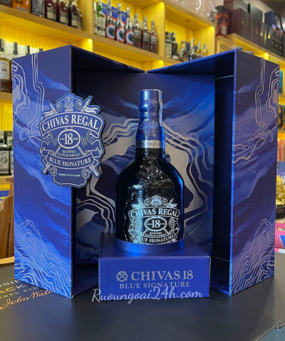 Rượu Chivas 18YO Blue Hộp Quà 2022