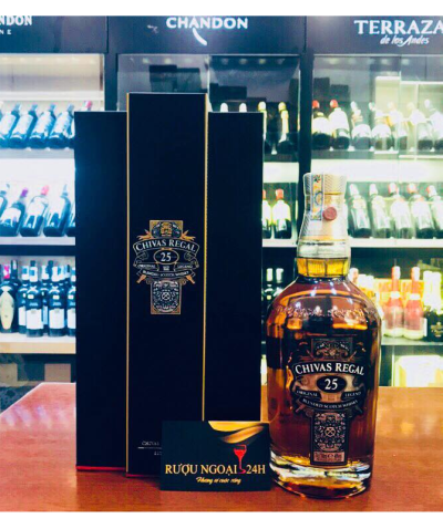 Rượu Chivas Regal 25 Year Old