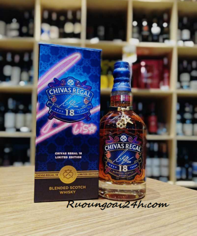 Rượu Chivas 18 Lisa Limited Edition