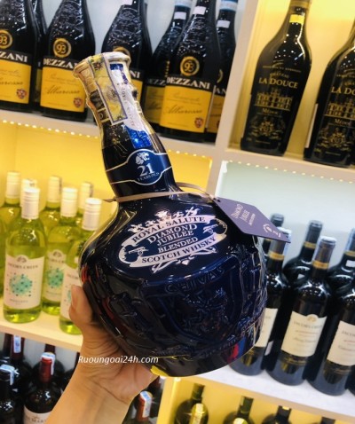 Chivas Royal Salute 21 Year Old Diamond Jubilee