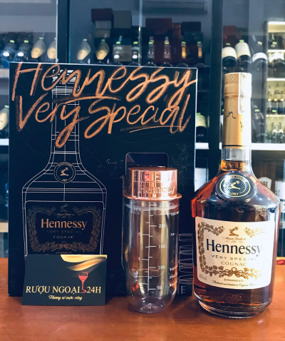 Rượu Hennessy VS Hộp Quà 2020