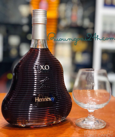 Rượu Hennessy XO Marc Newson