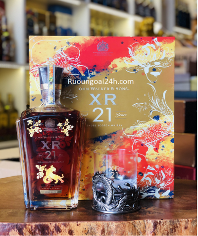 Rượu Johnnie Walker XR21 Hộp quà Tết